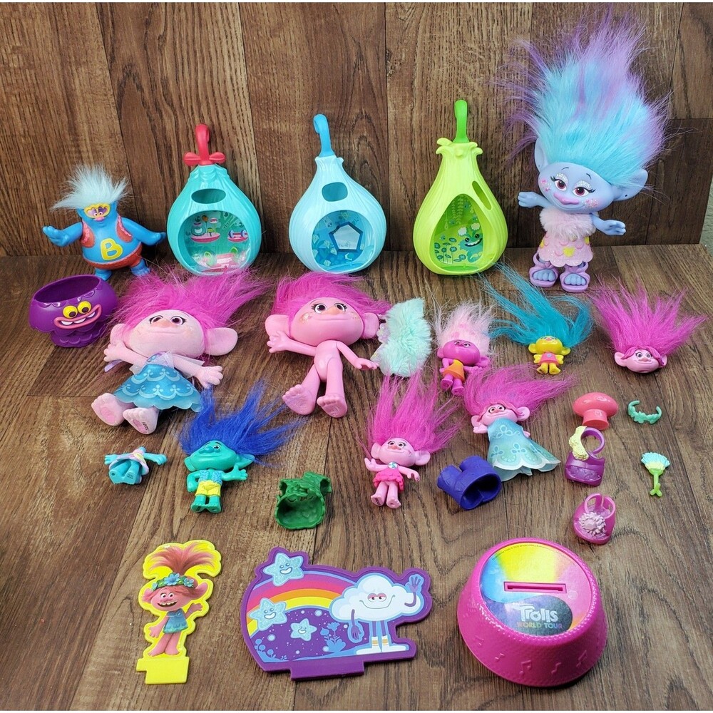 Trolls World Tour Playset Dolls Accessories Singing Stand DreamWorks Lot of 25+